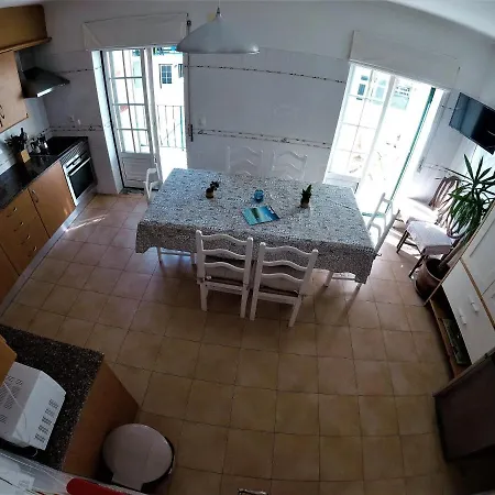 Surf 2 Penzion Peniche